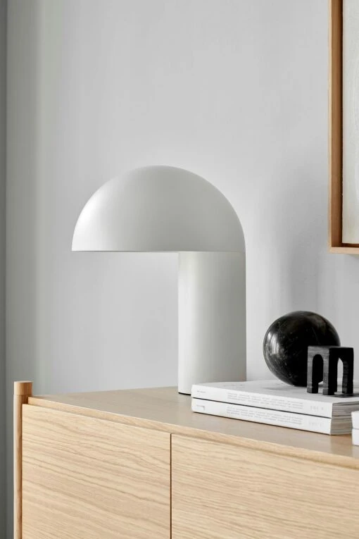 GEJST Leery Tischlampe Weiß -Dekoration Verkauf gejst leery table lamp white 2