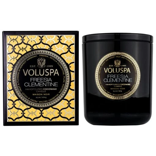 Voluspa Maison Classic Boxed Duftkerze, Freesia Clementine -Dekoration Verkauf voluspa maison classic boxed duftkerze freesia clementine 0